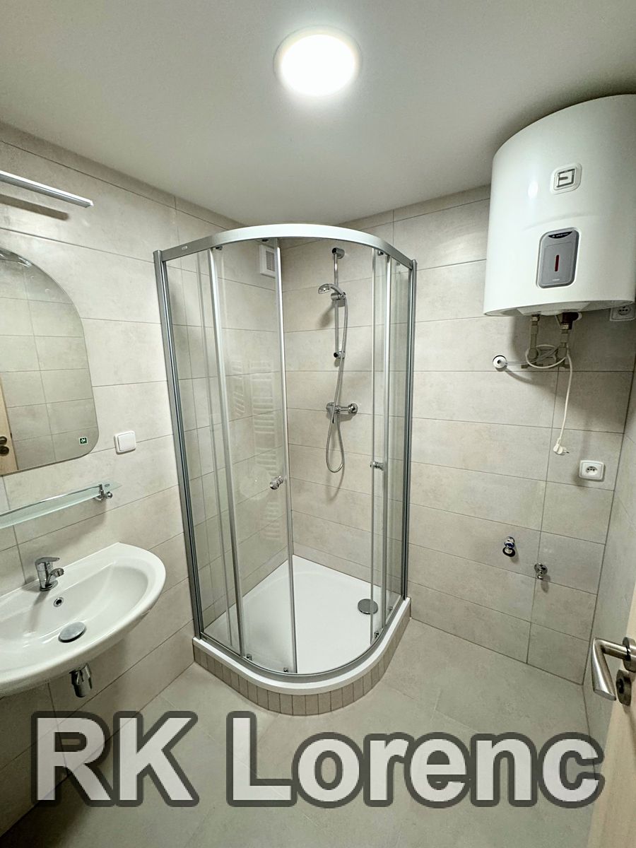 Pronájem bytu 1+kk 38 m² – fotografie 5