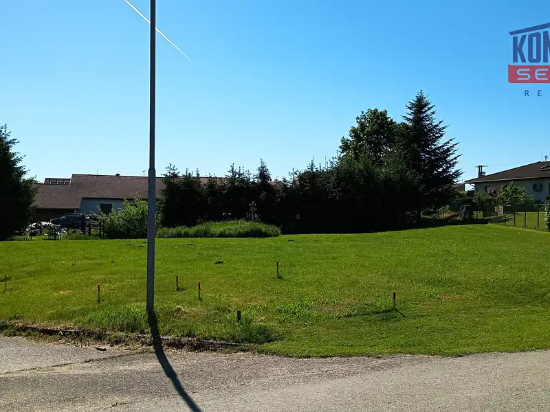 Prodej stavebního pozemku 839 m², Římov – náhled fotky 1