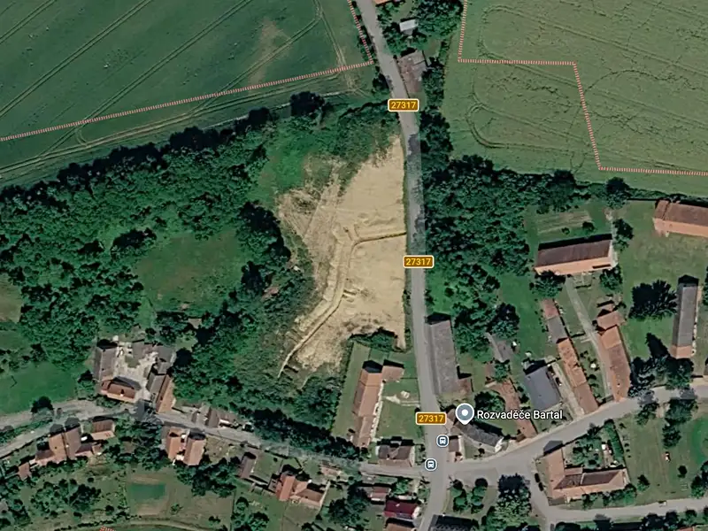 Prodej stavebního pozemku 7060 m², Řepín – náhled fotky 1