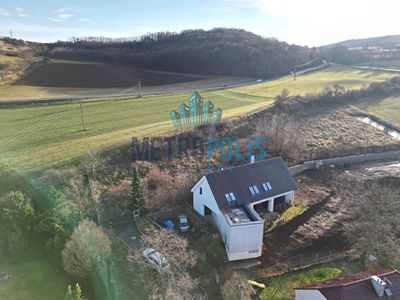 Prodej stavebního pozemku 856 m²