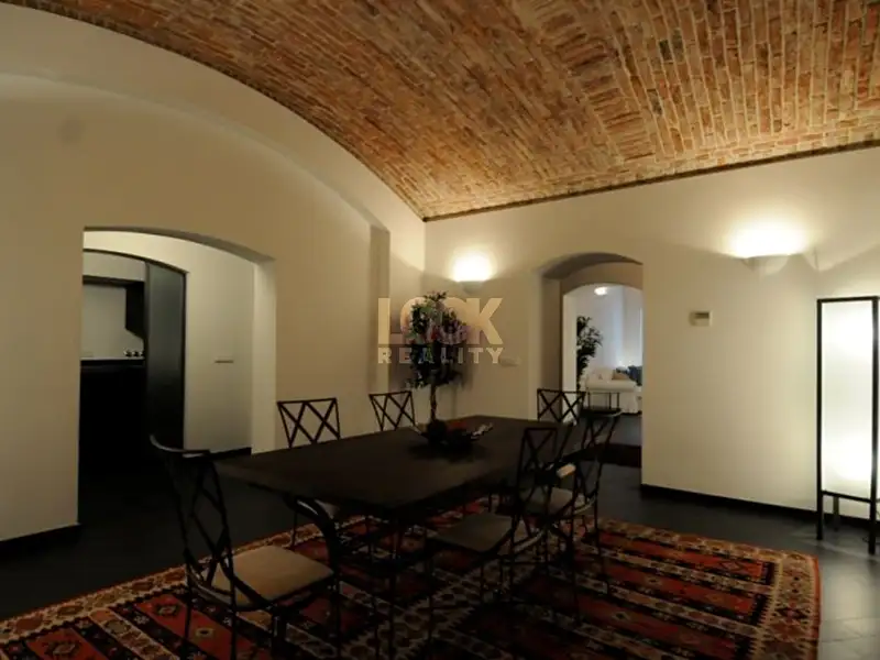 Pronájem bytu 3+1 134 m², Praha – náhled fotky 1