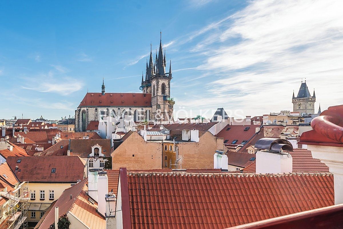 Pronájem bytu 2+1 98 m² – fotografie 3