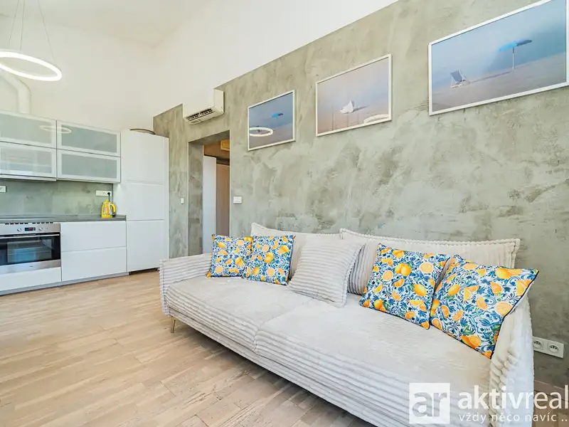 Prodej bytu 2+kk 54 m², Praha – náhled fotky 2
