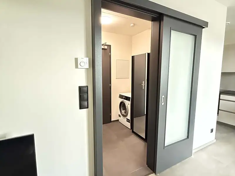 Pronájem bytu 1+kk 33 m², Mukařov – náhled fotky 3