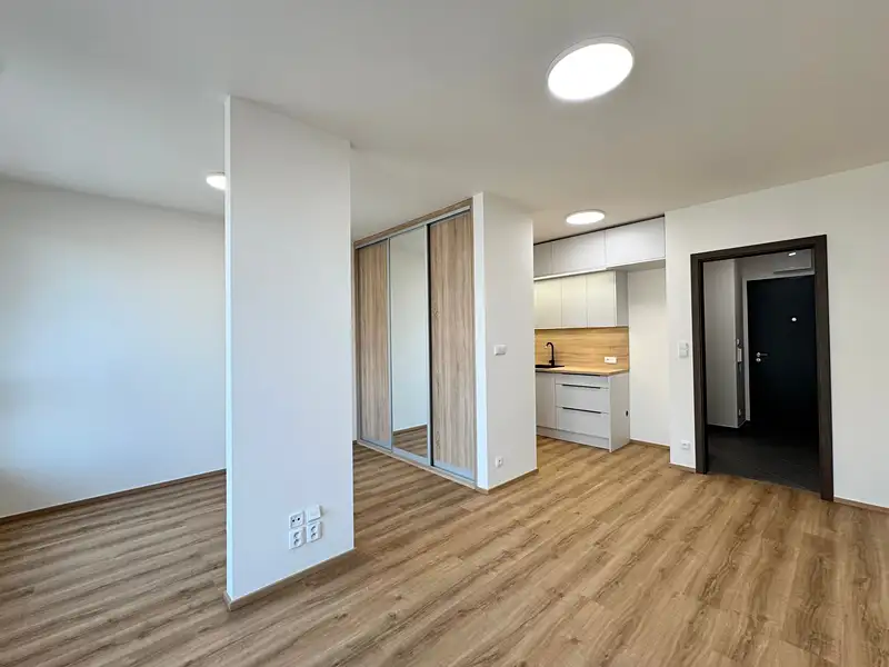 Pronájem bytu 1+kk 38 m², Kralupy nad Vltavou – náhled fotky 3