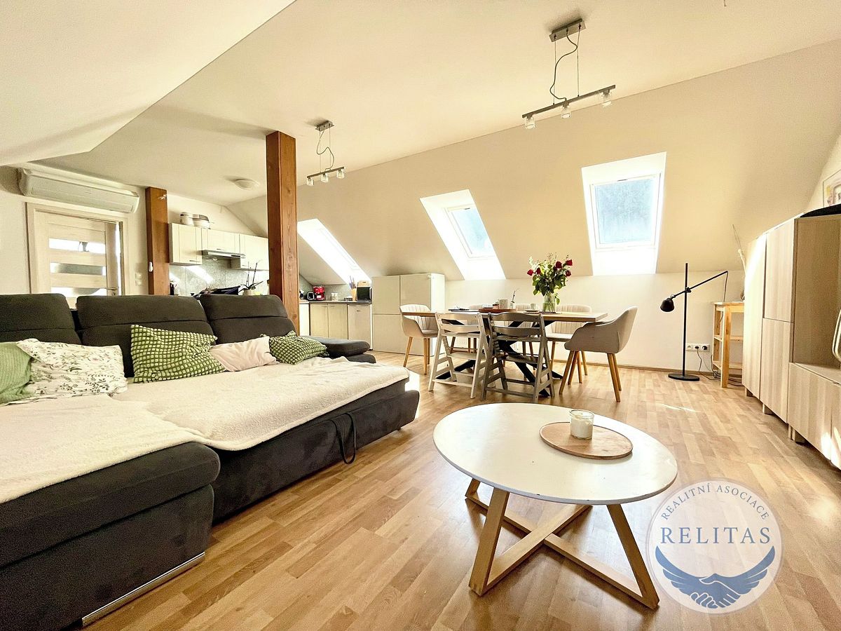 Pronájem bytu 3+kk 89 m² – fotografie 5