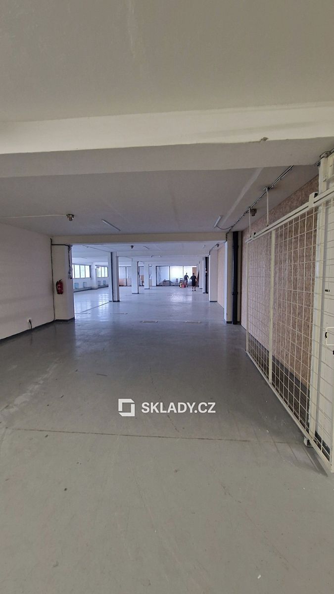 Pronájem skladového prostoru 456 m² – fotografie 3