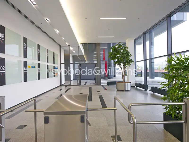 Pronájem kanceláře 997 m², Praha – náhled fotky 2
