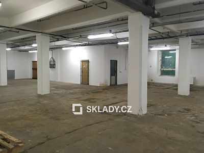 Pronájem skladového prostoru 2600 m²
