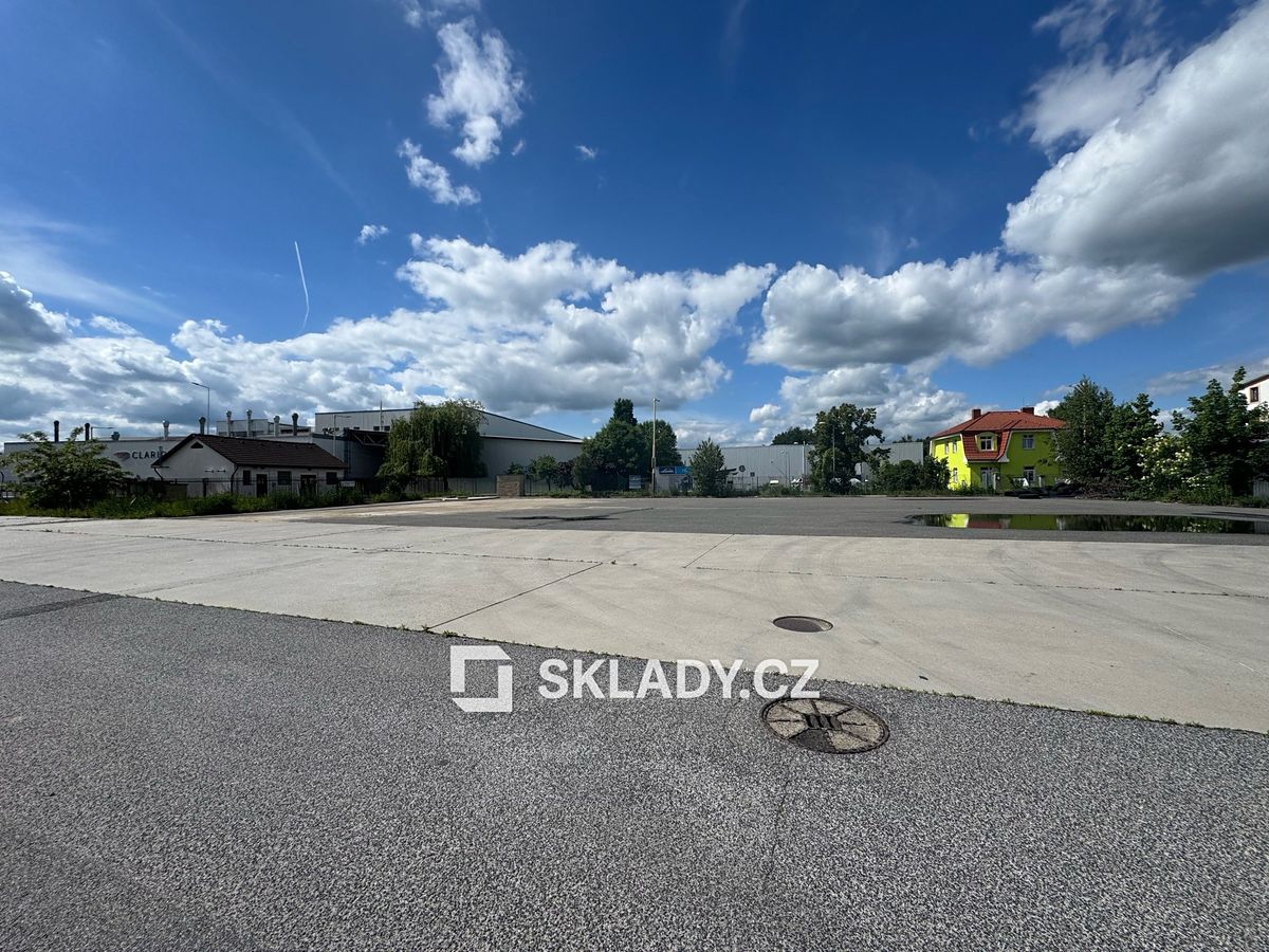 Pronájem komerčního pozemku 3468 m² – fotografie 3
