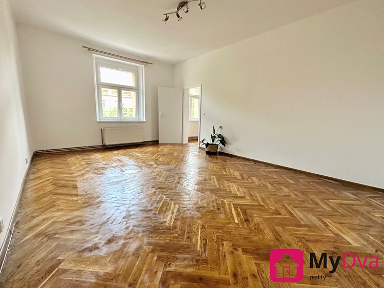 Pronájem bytu 2+kk, 80 m² (7 z 15)