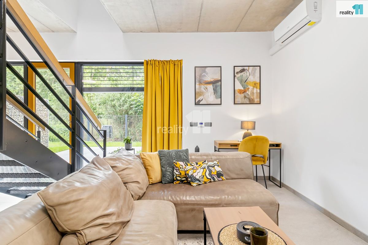 Pronájem bytu 3+kk 105 m² – fotografie 4