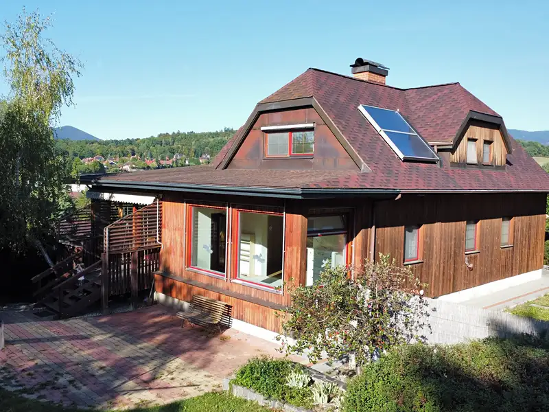 Prodej rodinného domu 255 m², pozemek 1484 m², Rožnov pod Radhoštěm – náhled fotky 1