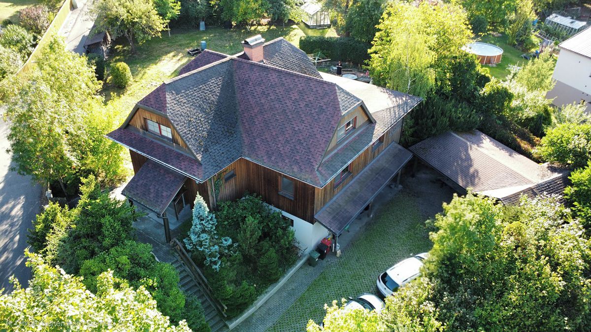 Prodej rodinného domu 157 m², pozemek 1484 m² – fotografie 2