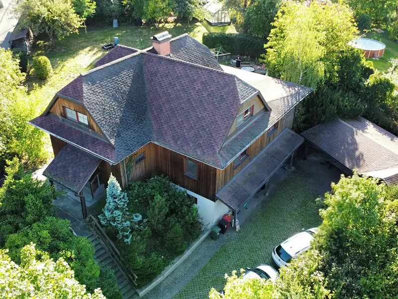 Prodej rodinného domu 255 m², pozemek 1484 m², Rožnov pod Radhoštěm – náhled fotky 2