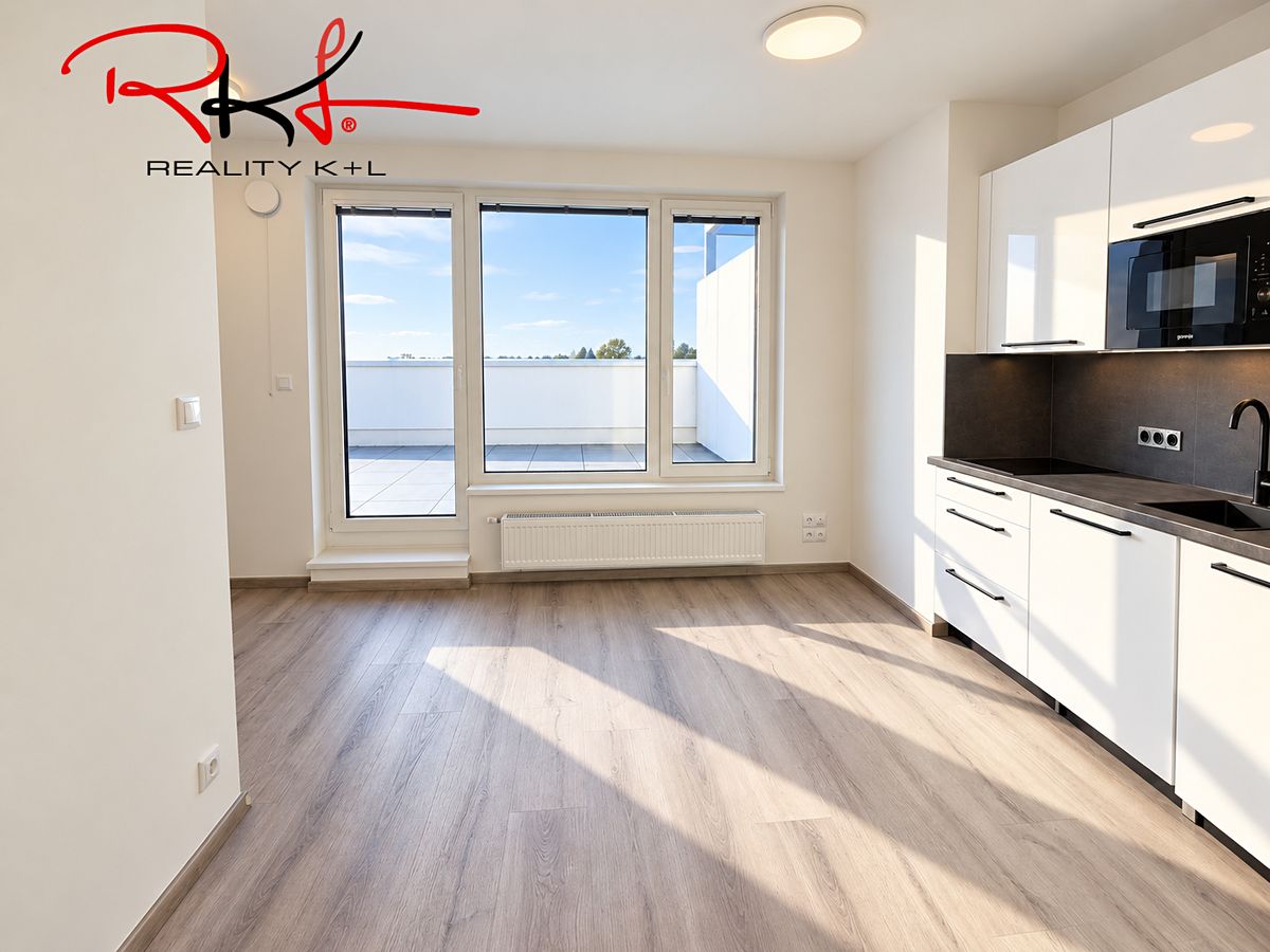 Pronájem bytu 1+kk 25 m² – fotografie 2
