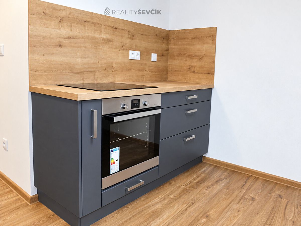 Pronájem bytu 2+kk 60 m²