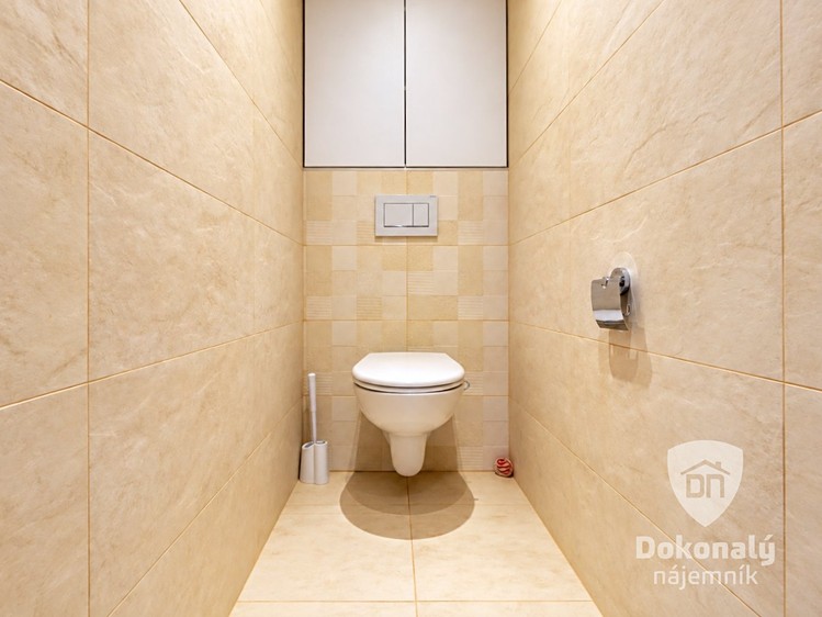 Pronájem bytu 3+kk, 72 m² (15 z 22)