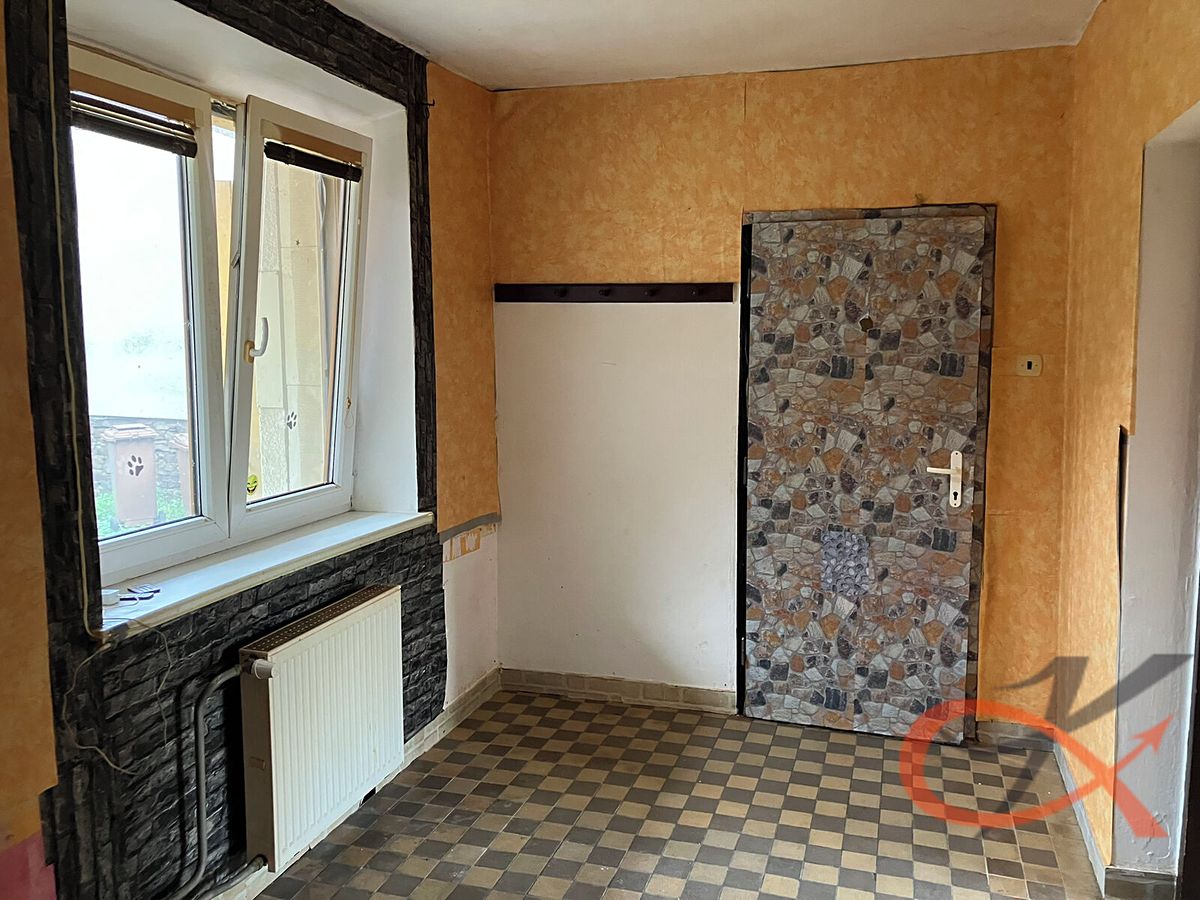 Prodej rodinného domu 151 m², pozemek 909 m² – fotografie 3