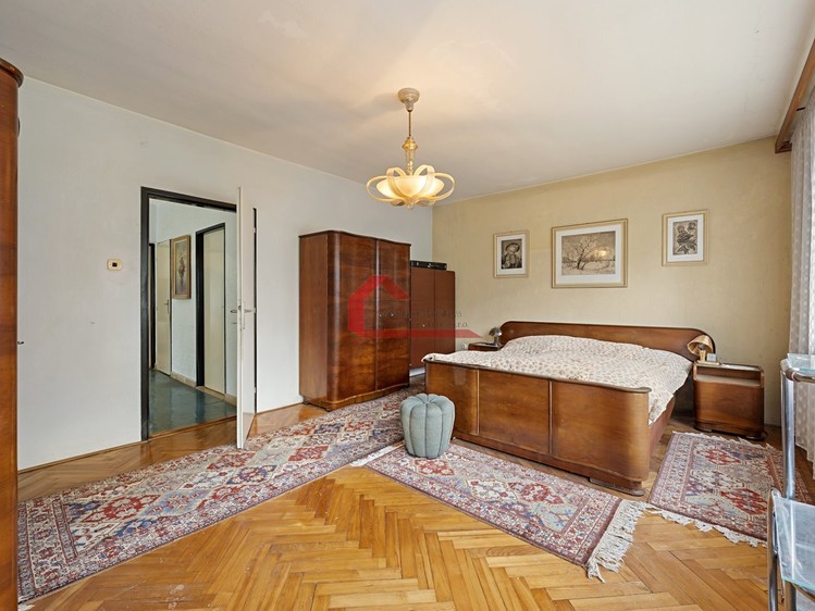 Будинок на продаж, 214 м² (13 з 33)