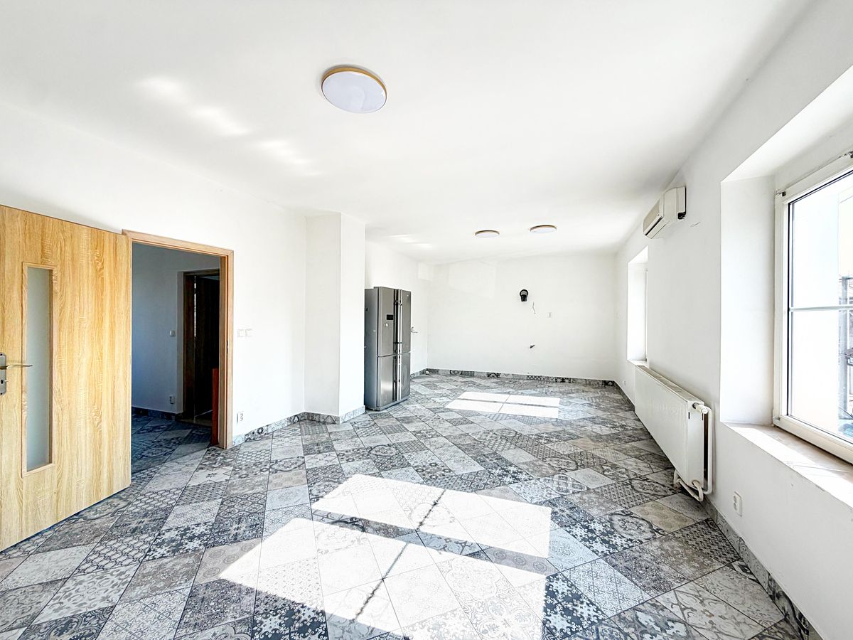 Prodej rodinného domu 152 m², pozemek 374 m² – fotografie 5