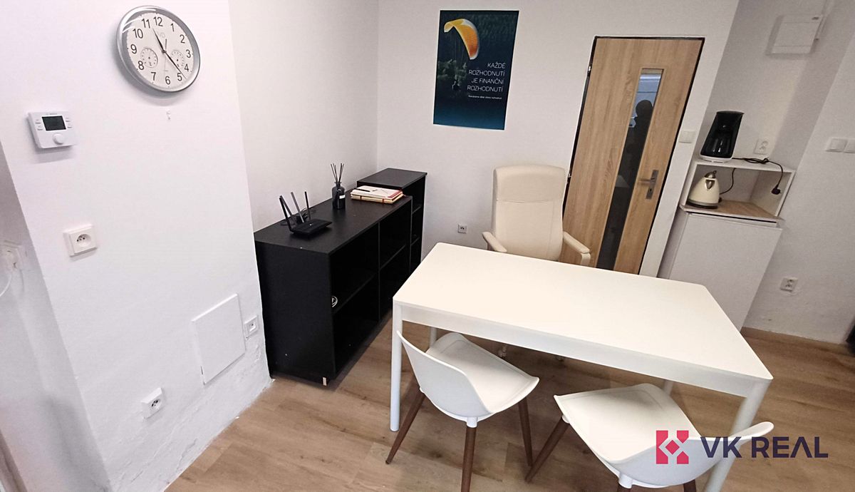 Pronájem obchodního prostoru 20 m² – fotografie 5