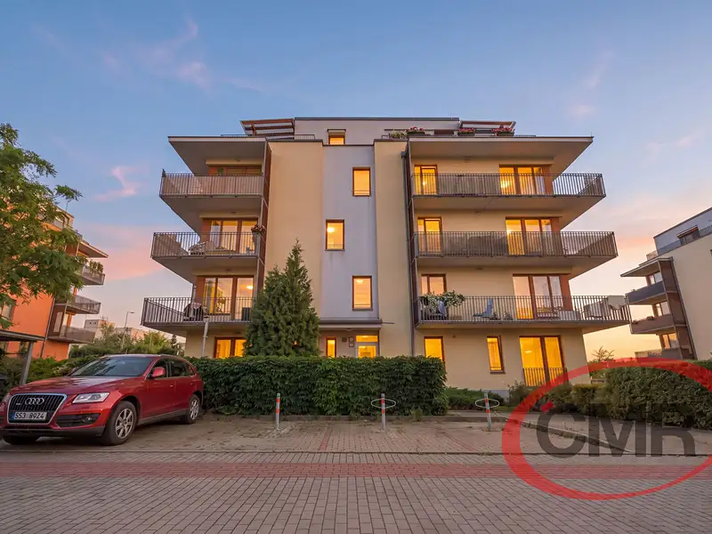 Prodej bytu 2+kk 57 m², Praha – náhled fotky 1
