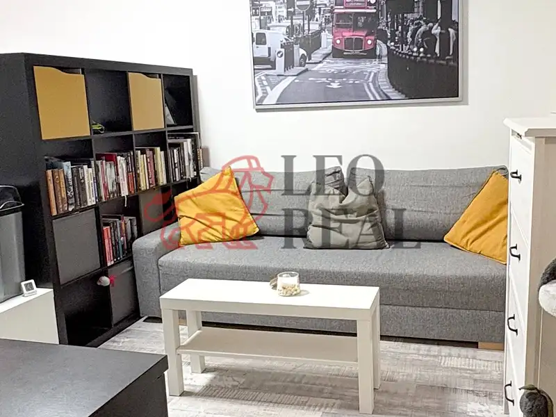 Prodej bytu 1+1 36 m², Praha – náhled fotky 2