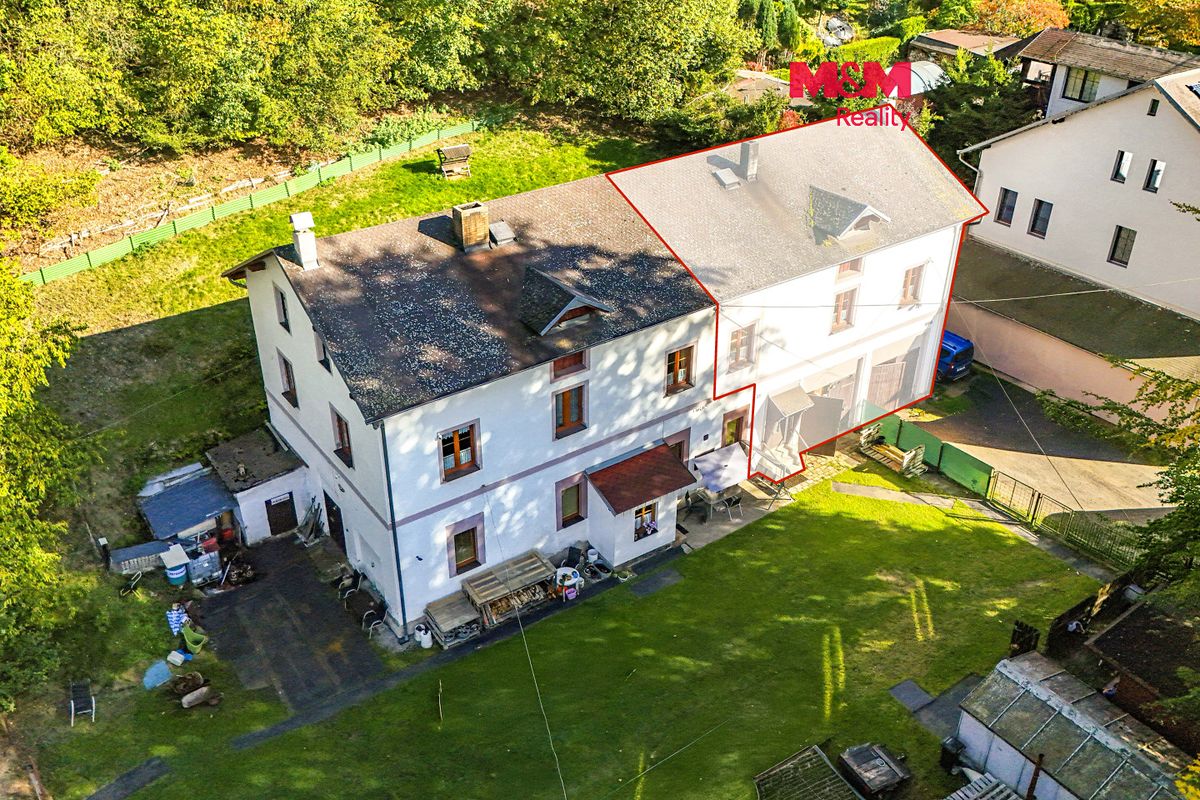 Prodej rodinného domu 247 m², pozemek 1456 m²