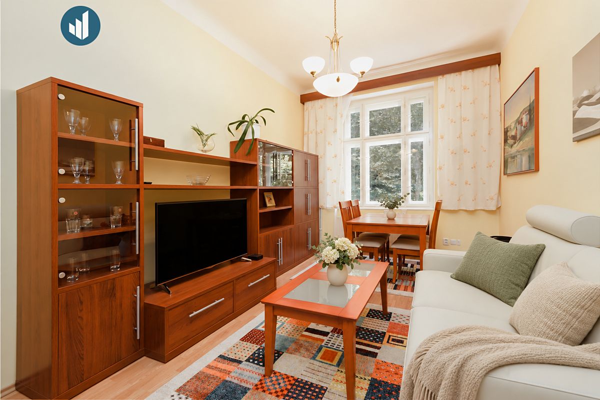 Pronájem bytu 2+kk 44 m² – fotografie 2