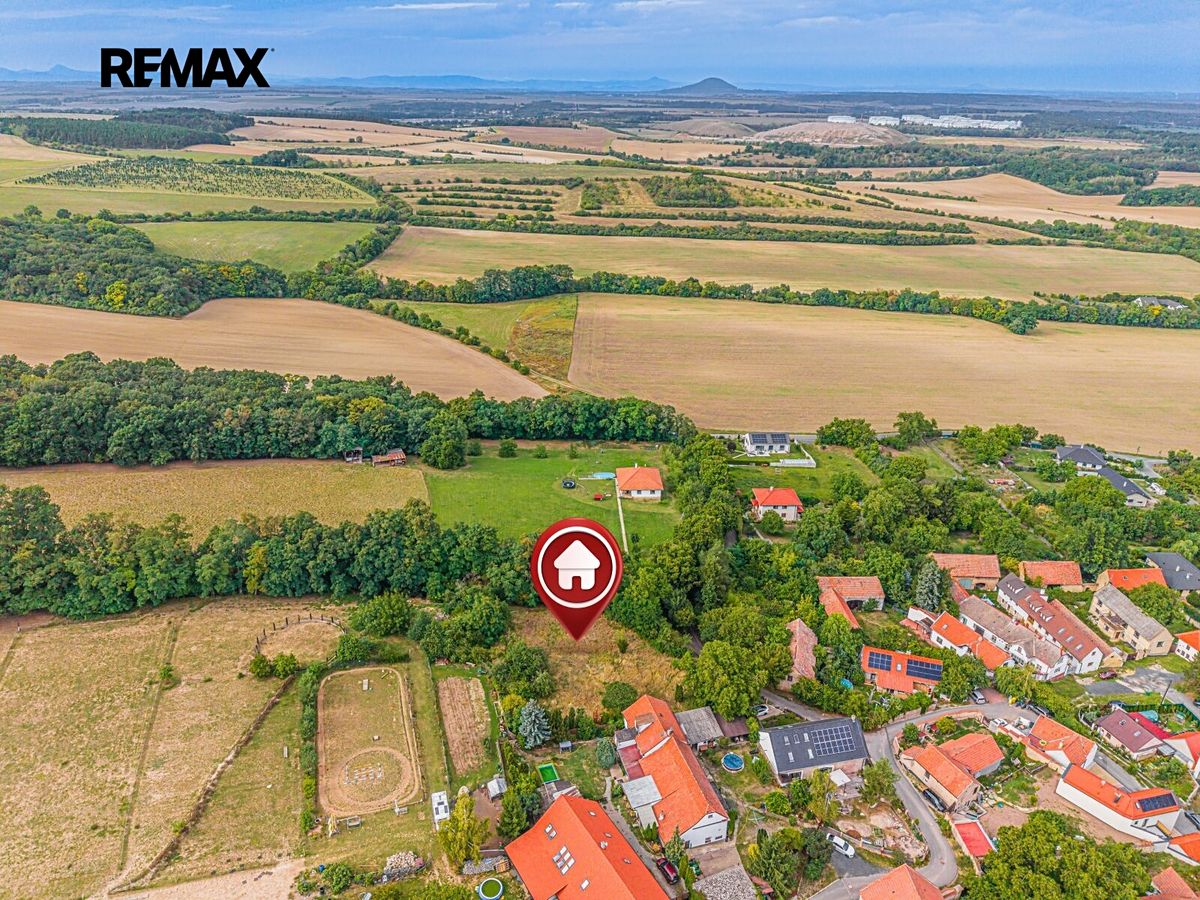 Prodej stavebního pozemku 1882 m² – fotografie 4