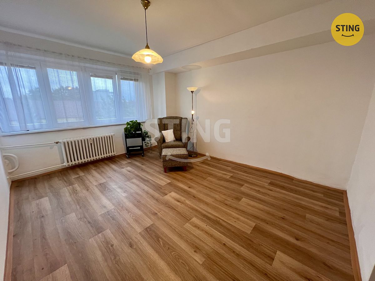 Pronájem bytu 2+1 48 m² – fotografie 4