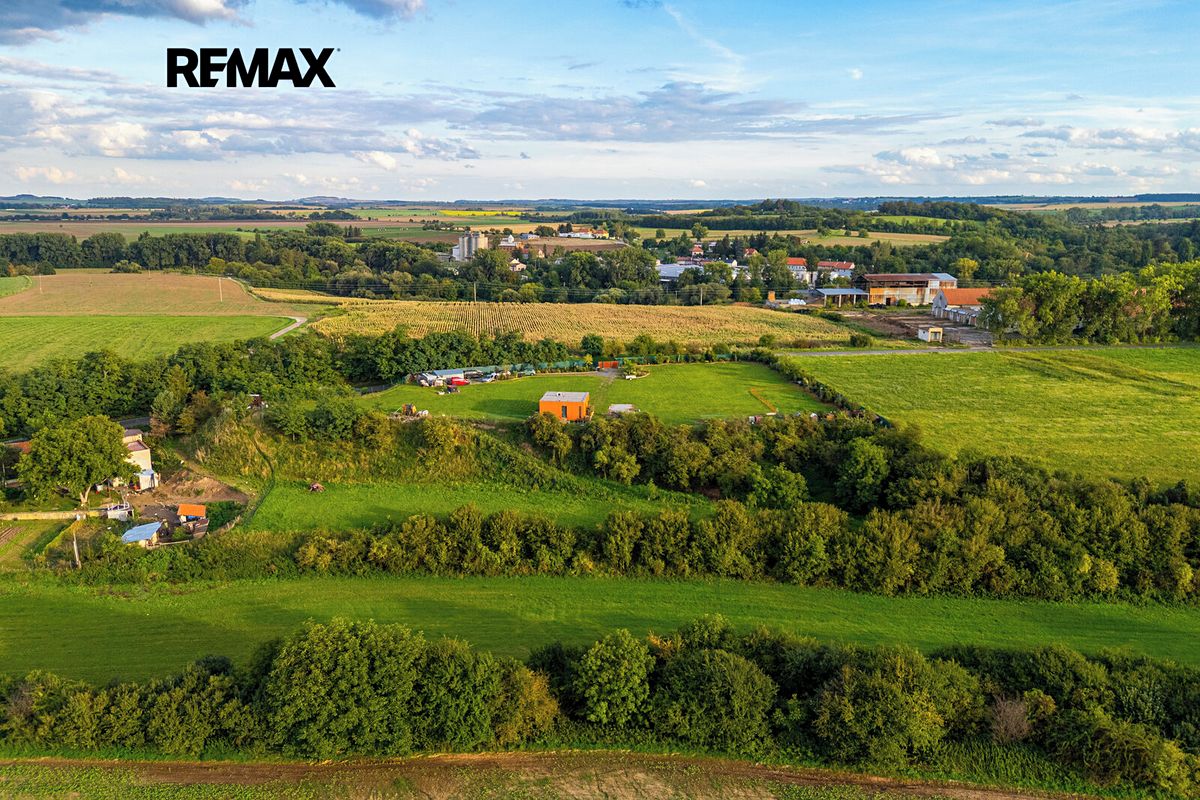 Prodej stavebního pozemku 10431 m² – fotografie 4