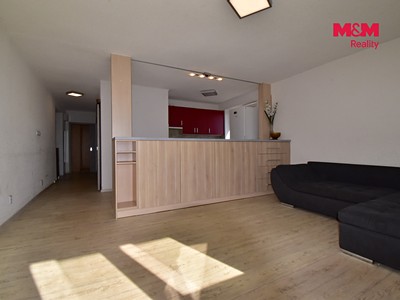 Pronájem bytu 3+kk, 63 m² (3 z 17)