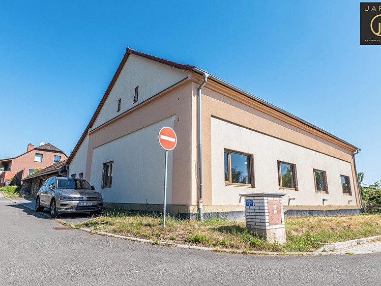 Haus zum Kauf, 157 m² (1 von 41)