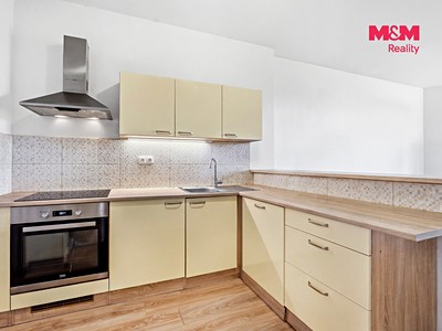 Prodej bytu 3+kk, 71 m² (2 z 17)