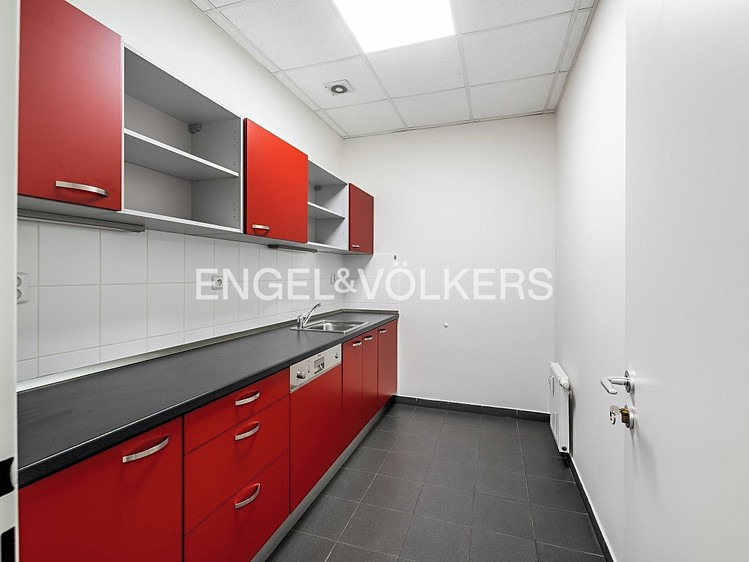 Комерційне приміщення в оренду, 147 м² (11 з 14)