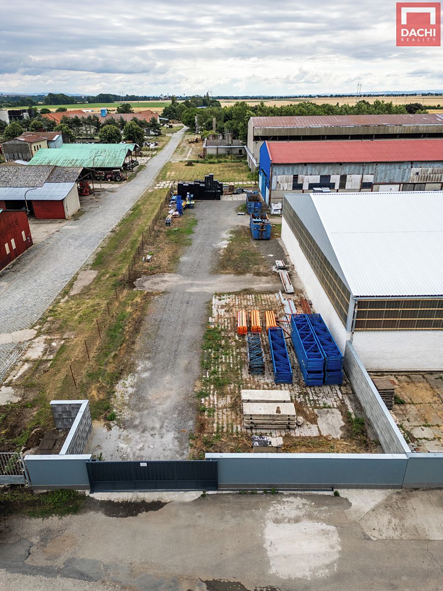 Pronájem skladového prostoru 1100 m² – fotografie 3