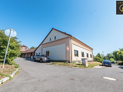 Haus zum Kauf, 157 m² (2 von 41)