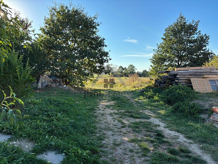 Grundstück zum Kauf, 1.076 m² (5 von 11)