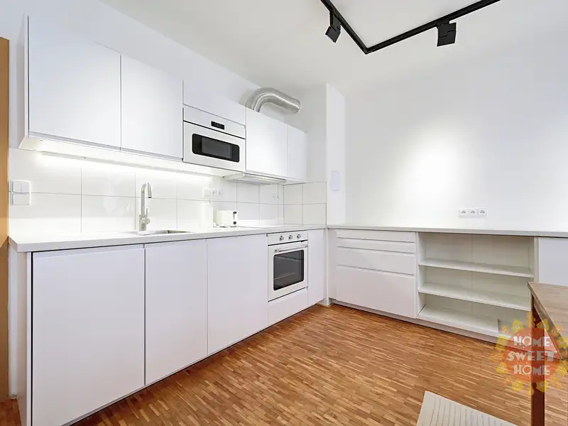 Pronájem bytu 1+kk 30 m², Praha – náhled fotky 3