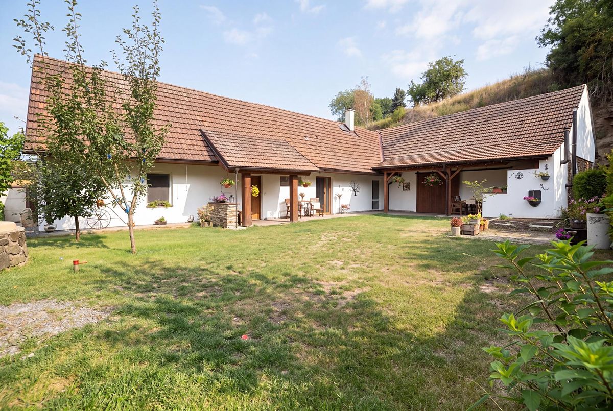 Prodej rodinného domu 100 m², pozemek 566 m²