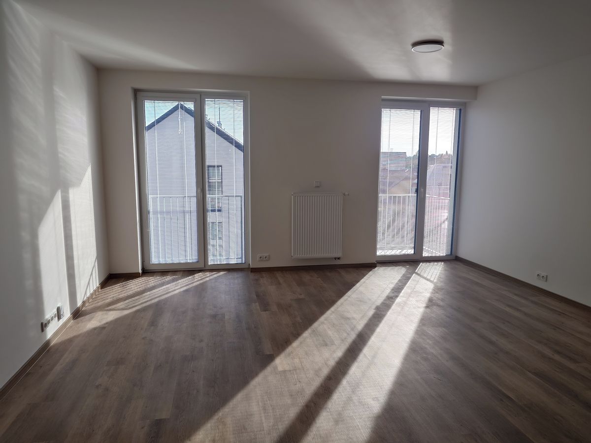 Pronájem bytu 1+kk 44 m² – fotografie 5