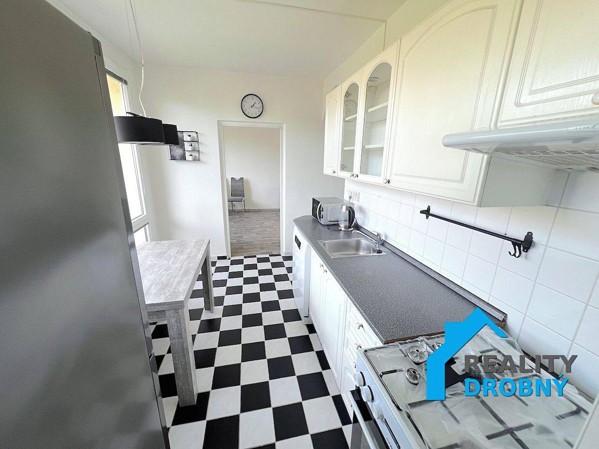 Pronájem bytu 3+1 65 m² – fotografie 3