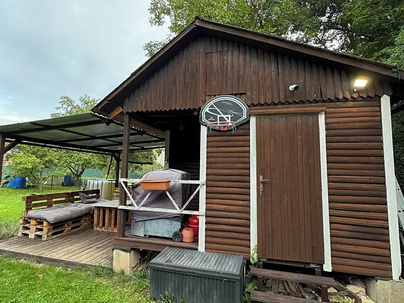 Prodej chaty 22 m², pozemek 360 m², Hradec Králové – náhled fotky 2