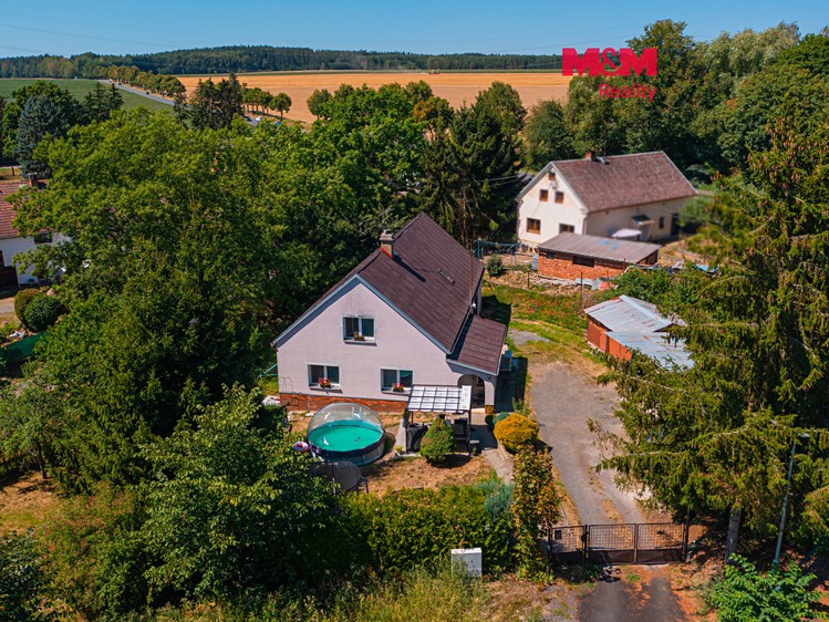 Haus zum Kauf, 200 m² (1 von 30)