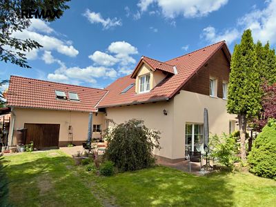 Prodej rodinného domu 214 m², pozemek 611 m²