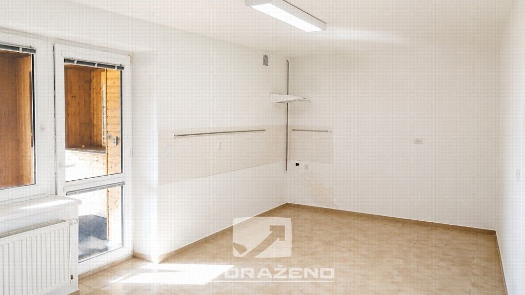 Prodej rodinného domu 230 m², pozemek 2823 m² – fotografie 4