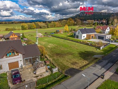 Prodej stavebního pozemku 1000 m²