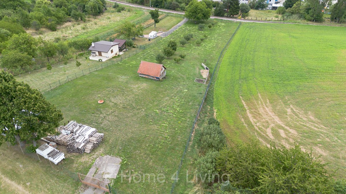 Prodej stavebního pozemku 4760 m² – fotografie 3